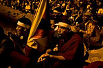 Beschreibung: INDIEN - Leben im Exil (tibetische Flchtlinge) <br /> Menschen in einem Candle-Light-Mahnwache zum 20. Jahrestag der Proteste auf dem Platz Tianmen in McLeod Ganj, Dharamsala, Indien, wo der Dalai Lama nach seiner Flucht aus Tibet im Jahr 1959 nach einem gescheiterten Aufstand nieder teilnehmen gegen die chinesische Herrschaft, 3. Juni 2009.